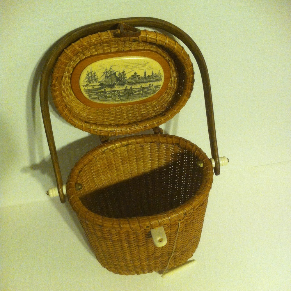 Nantucket basket purse
